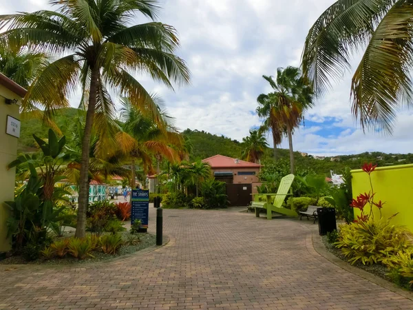 St Thomas, USVI - 4 Mayıs 2022: St Thomas, USVI 'deki Yacht Haven Grande marinasının görüntüsü.