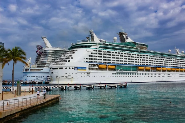 Cozumel Meksika Mayıs 2022 Kraliyet Karayip Gemi Macerası Limana Yanaştı — Stok fotoğraf