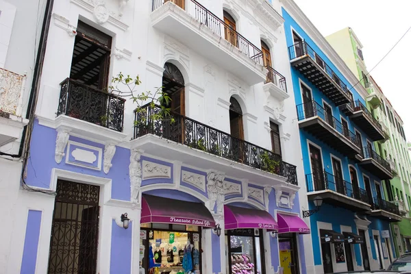 2022年5月2日 波多黎各圣胡安市中心的一座五彩斑斓的建筑 — 图库照片