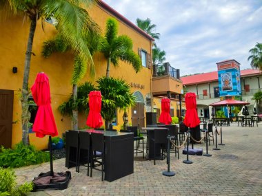 St Thomas, USVI - 4 Mayıs 2022: St Thomas, USVI 'deki Yacht Haven Grande marinasının görüntüsü.