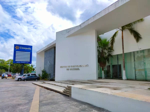 멕시코 Cozumel 2022 멕시코 Cozumel 자동차 창문을 가지고 거리를 수있다 — 스톡 사진