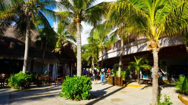 Costa Maya, Meksiko 24 Nisan 2022 Costa Maya yolcu gemisi terminaline ya da limanına giden insanlar pek çok eğlence için mükemmel bir yer. Mükemmel bir tropikal cennet..