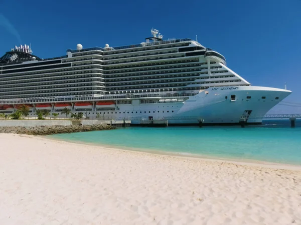 Ocean Cay Bahamas Abril 2022 Navio Cruzeiro Msc Seashore Atracado — Fotografia de Stock