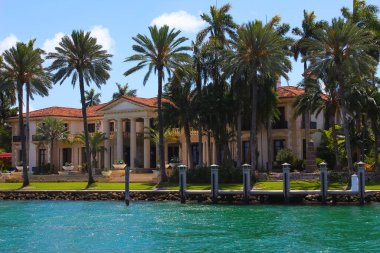 Miami, ABD - 24 Nisan 2022: Miami Beach, Florida, ABD 'de 24 Nisan 2022