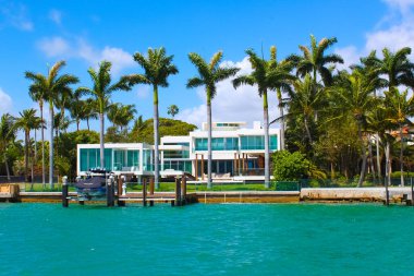 Miami, ABD - 24 Nisan 2022: Miami Beach, Florida, ABD 'de 24 Nisan 2022