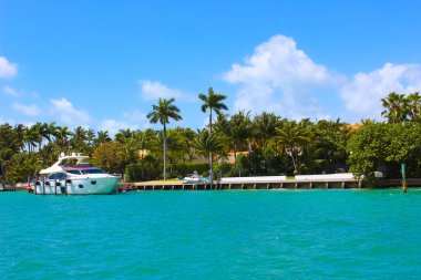 Miami, ABD - 24 Nisan 2022: Miami Beach, Florida, ABD 'de 24 Nisan 2022