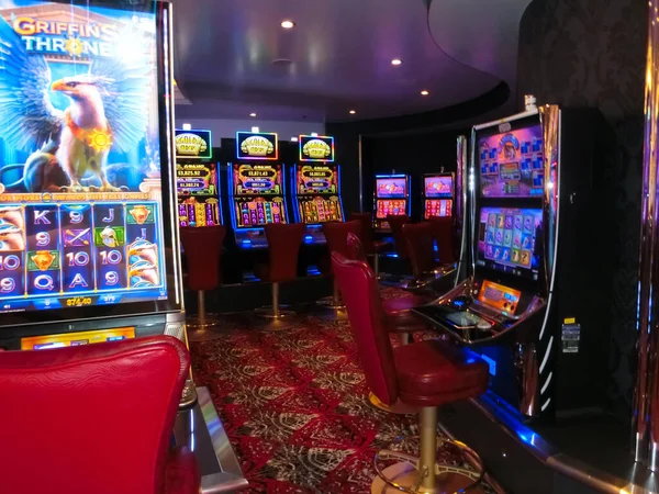 Miami Estados Unidos Abril 2022 Casino Interior Máquinas Tragamonedas Juegos —  Fotos de Stock