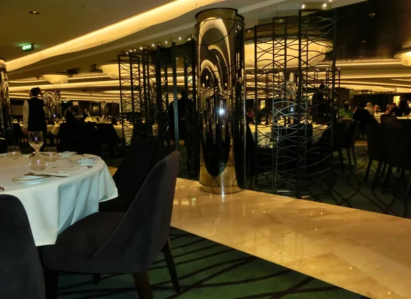 Miami Estados Unidos Abril 2022 Interior Grande Restaurant Mesas Con — Foto de Stock