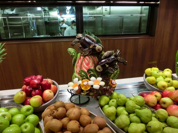 Μαϊάμι Ηπα Απριλίου 2022 Σκάλισμα Φρούτων Και Λαχανικών Μπουφέ Στο — Φωτογραφία Αρχείου