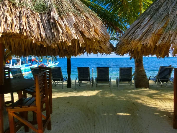 Vista Una Playa Tropical Roatán Honduras Temprano Mañana — Foto de Stock