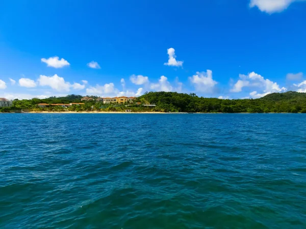 Una Vista Aérea Una Playa Tropical Roatán Honduras Temprano Mañana —  Fotos de Stock