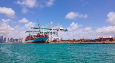 Miami Limanı, Amerika 'nın en büyük kargo limanlarından biri..