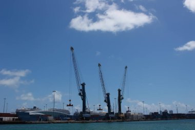 Miami Limanı, Amerika 'nın en büyük kargo limanlarından biri..