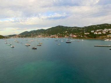 St. Thomas, USVI. Charlotte Amelie 'deki Heavensight yolcu gemisi rıhtımı ABD Virgin Adalarından birinde..