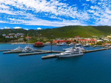 St. Thomas, USVI. Charlotte Amelie 'deki Heavensight yolcu gemisi rıhtımı ABD Virgin Adalarından birinde..