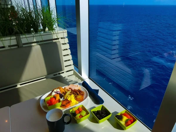 Comedor Buffet Bordo Del Crucero Lujo Abstracto Desayuno Saludable Moderno — Foto de Stock