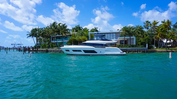 Luxurious Mansion Miami Beach Florida — Zdjęcie stockowe