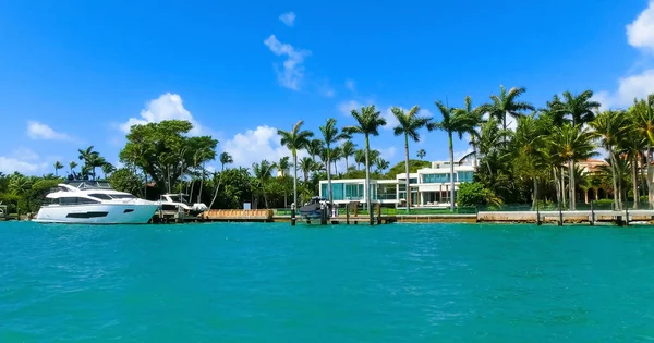 Luxuosa Mansão Miami Beach Flórida Nos Eua — Fotografia de Stock