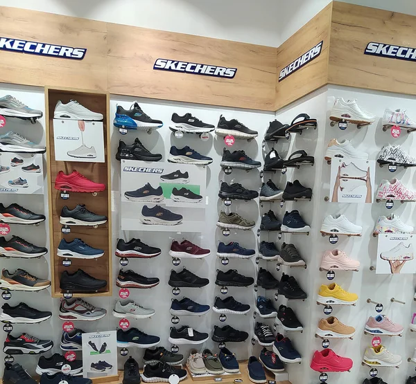 Prague Czech May 2022 Skechers Sport Running Shoes Store Shelf — Stok fotoğraf