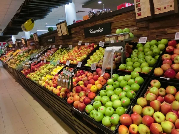 Frankfurt Main Germany April 2022 Rewe Market Fruits Vegetables — Fotografia de Stock