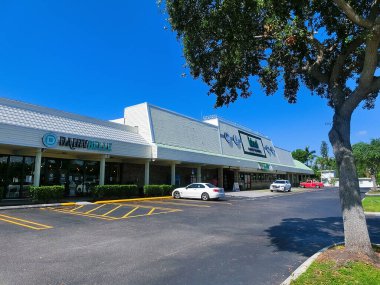 Fort Lauderdale, Florida, ABD - 9 Mayıs 2022: Sopping AVM - Süt Güzeli, İdeal Gıda Sepeti