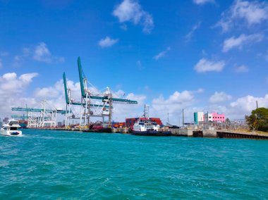 Miami Limanı, Amerika 'nın en büyük kargo limanlarından biri..