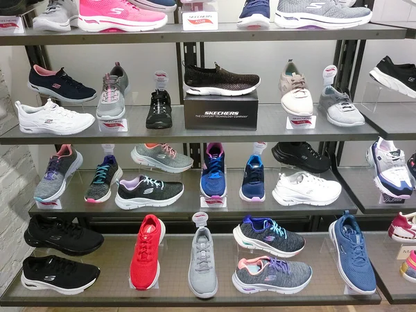 Aventura Florida Usa May 2022 Skechers Shelf Aventura Mall — ストック写真