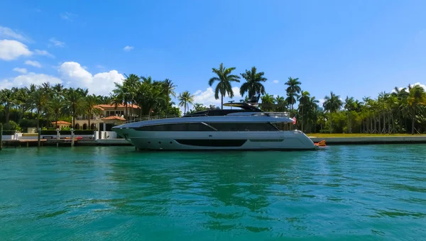 Luxurious Mansion Miami Beach Florida — Fotografia de Stock