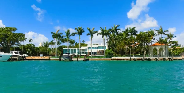 Luxurious Mansion Miami Beach Florida — Fotografia de Stock