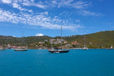St. Thomas, USVI. Charlotte Amelie 'deki Heavensight yolcu gemisi rıhtımı ABD Virgin Adalarından birinde..