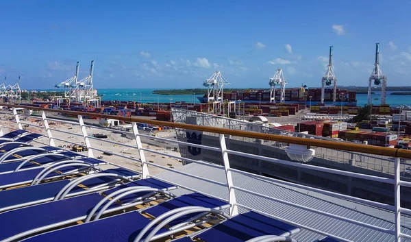 Miami Usa Kwietnia 2022 Wiele Kontenerów Port Miami Jednym Największych — Zdjęcie stockowe