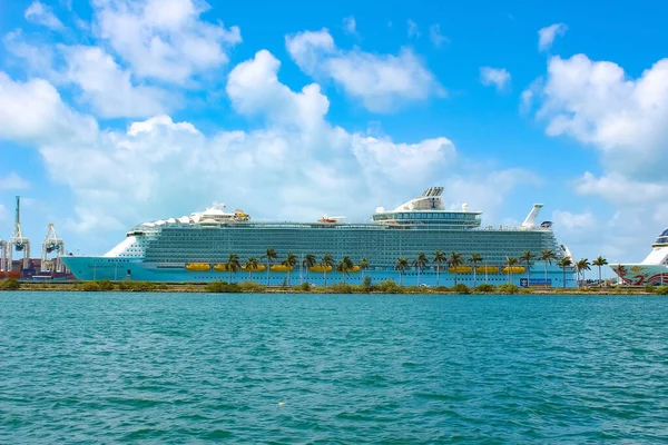 Майами Флорида Сша Апреля 2022 Года Порт Майами Круизными Лайнерами — стоковое фото
