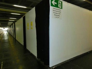 Frankfurt, Almanya - 24 Nisan 2022: Ukraynalı mülteciler için Varış Merkezi