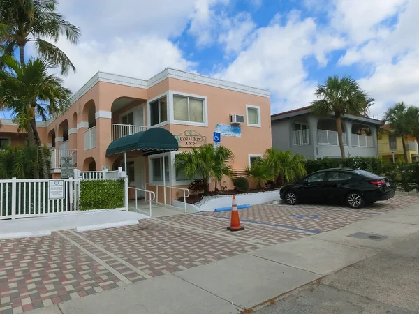 Lauderdale Sea Florida Usa May 2022 Typical Apartment Hotel Beach — Stock Photo, Image
