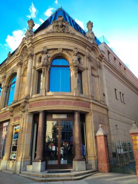 Wroclaw, Polonya - 17 Nisan 2022: Wroclaw, Polonya - 17 Nisan 2022