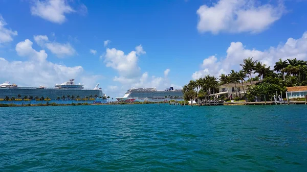 Miami Floryda Usa Kwietnia 2022 Port Miami Statkami Wycieczkowymi Miami — Zdjęcie stockowe
