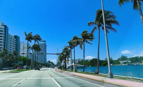 Fort Lauderdale Florida May 2022 Typical Apartment Buildings Road Foreground — 스톡 사진