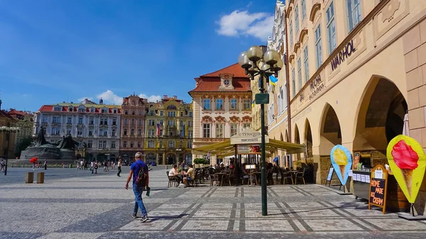 Prague Czech Republic May 2022 People Going Houses Old Architecture — Stock fotografie