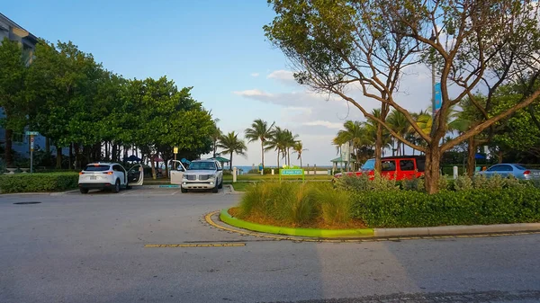 Lauderdale Sea Florida Usa May 2022 Typical Apartment Hotel Beach —  Fotos de Stock