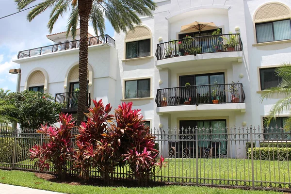 Lauderdale Sea Tipical Apartment Beach Florida Beautiful Sumer Day Tropical — Zdjęcie stockowe