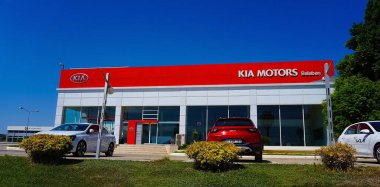 Antalya, Türkiye - 17 Eylül 2022: Kia Motor 'u imzalayın. Şirket panosu Kia Motorları.