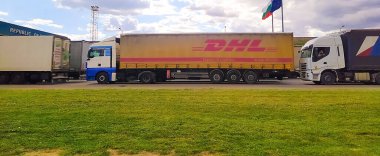 Rusçuk, Bulgaristan - 12 Eylül 2022: Bulgaristan ile Romanya arasındaki kamyonların sınır kapısı