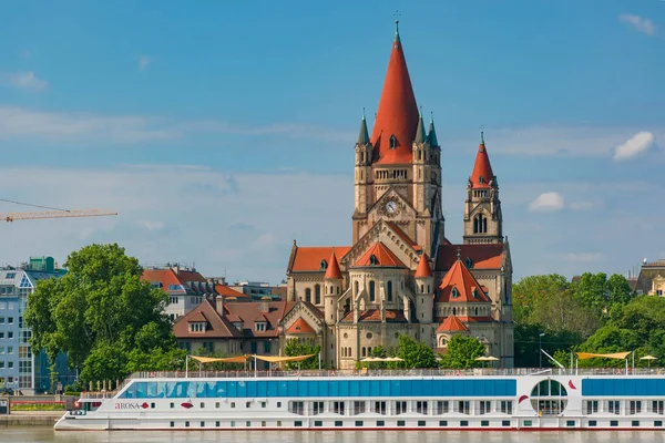 Juni 2021 Wien Österrike Sankt Franciskus Assisi Kyrkan Franz Von — Stockfoto