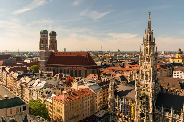 Května 2019 Mnichov Německo Frauenkirche Gotický Kostel Kultovními Klenutými Věžemi — Stock fotografie