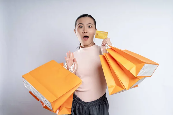 Asian Woman Happy Smiling Holding Shopping Bags Credit Card Standing — 스톡 사진