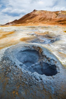 Jeotermal sigara içme alanı manzarası, İzlanda