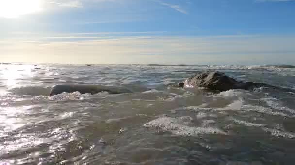 Slow Motion Footage Colorful Waters Ocean Swirl Rocky Scenic Coastline — Stock Video