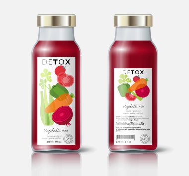 Sebze arınması. Pancar, domates, havuç, kereviz ve dolma biber karışımı, doğal detoks için ambalaj, organik içecek, sağlıklı beslenme, korunmuş gıda. Şablon.