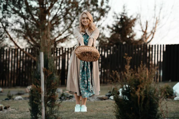 Cute Girl Long Blue Dress Basket Her Hands Walking Park — Fotografia de Stock