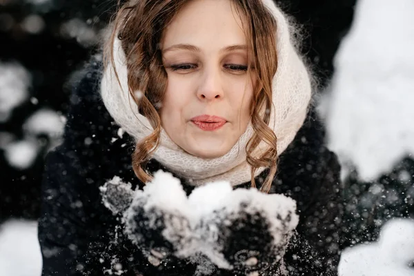 Happy Girl Beautiful Hairstyle White Knitted Scarf Her Head Holding — Stock Photo, Image